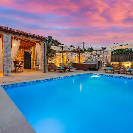 Stone Mavric Villa Grižane