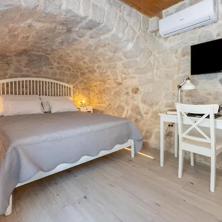 Villa Stone Mavric Grižane