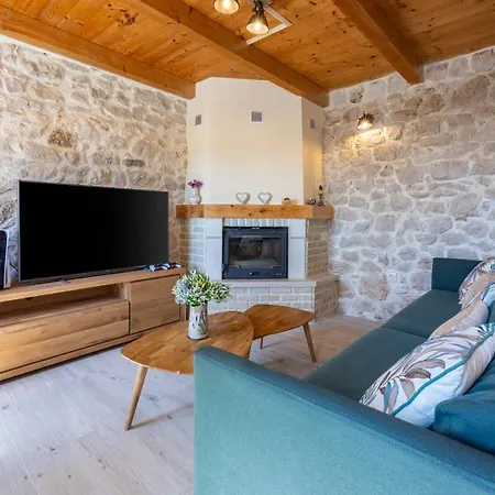 Stone Mavric * Grižane