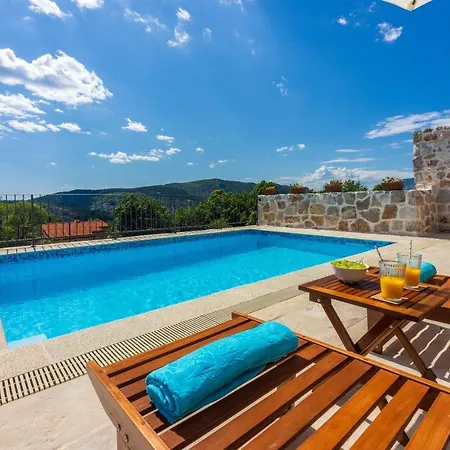 Stone Mavric Villa Grižane