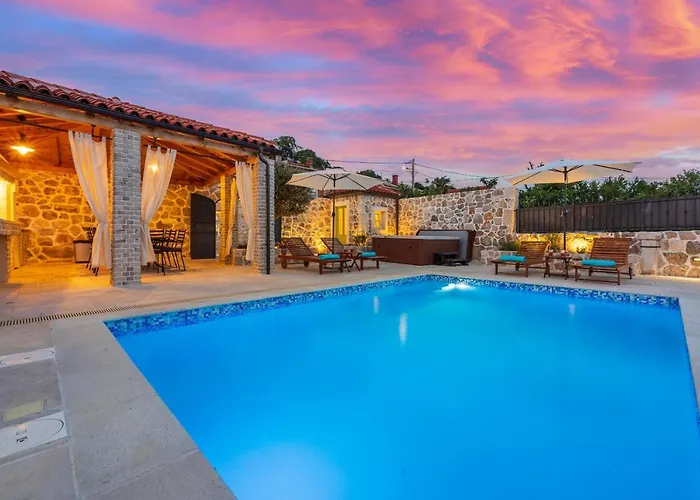 Stone Mavric Villa Grižane