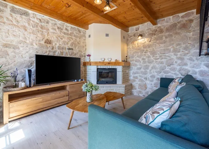 Stone Mavric * Grižane