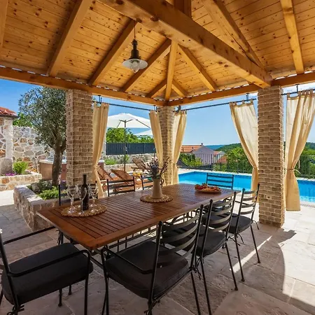 Stone Mavric Villa Grizane-Belgrad