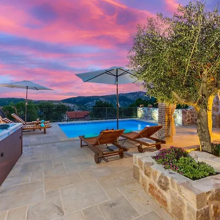 Stone Mavric Villa *