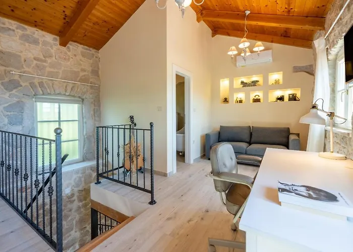 ヴィラ Stone Mavric