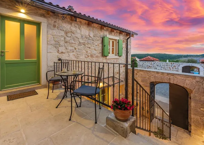 Stone Mavric ヴィラ Grižane