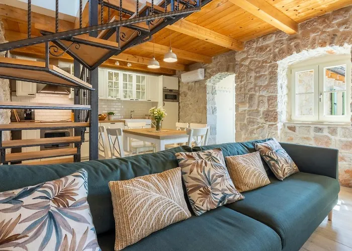 Stone Mavric ヴィラ