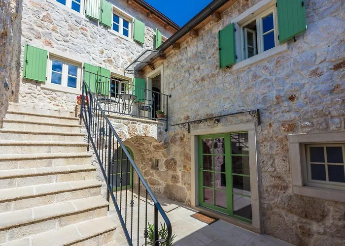 ヴィラ Stone Mavric Grižane