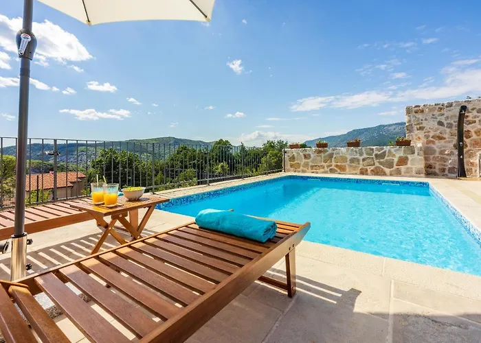 Stone Mavric Villa Grizane-Belgrad