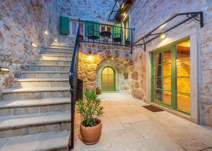 ヴィラ Stone Mavric *