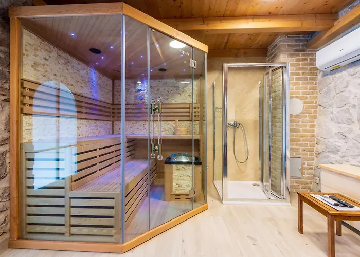 Stone Mavric Grižane