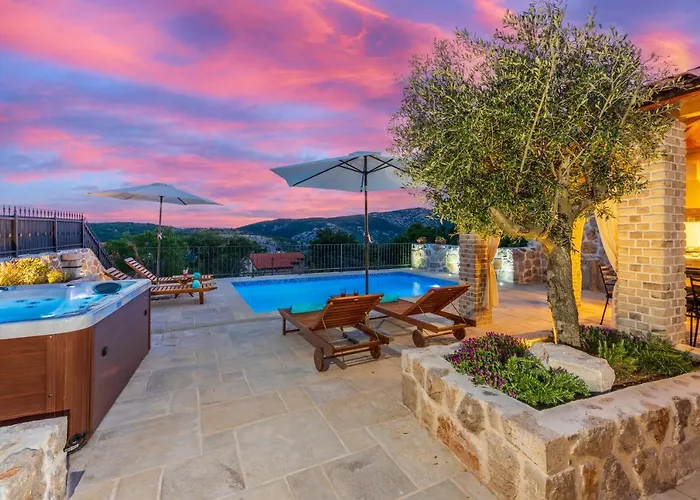 Stone Mavric ヴィラ *