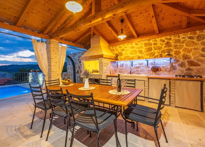 Stone Mavric * Grižane