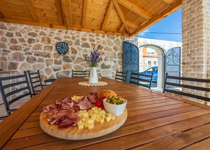 Stone Mavric ヴィラ